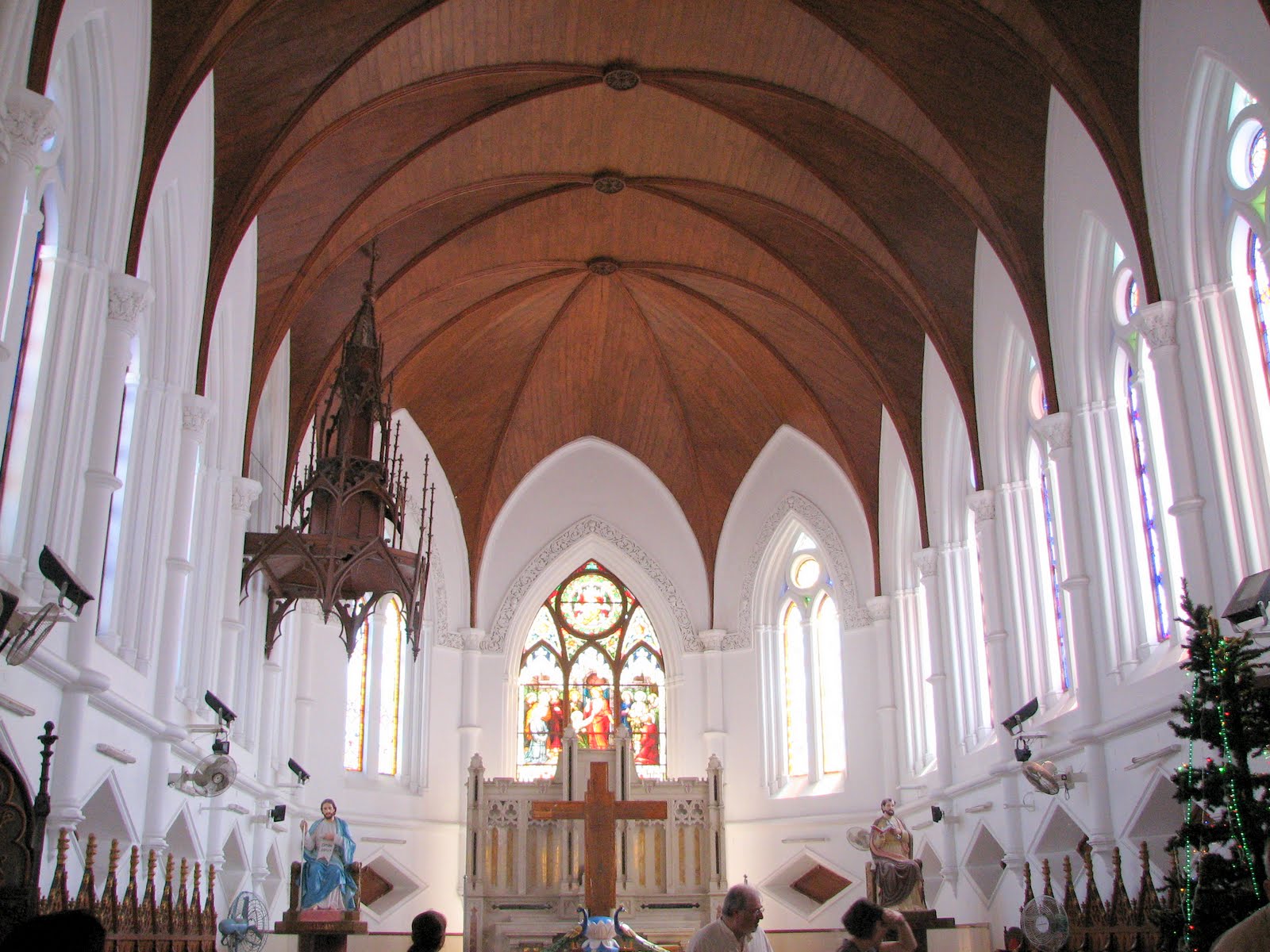 Chennai - interior of Santhome Church