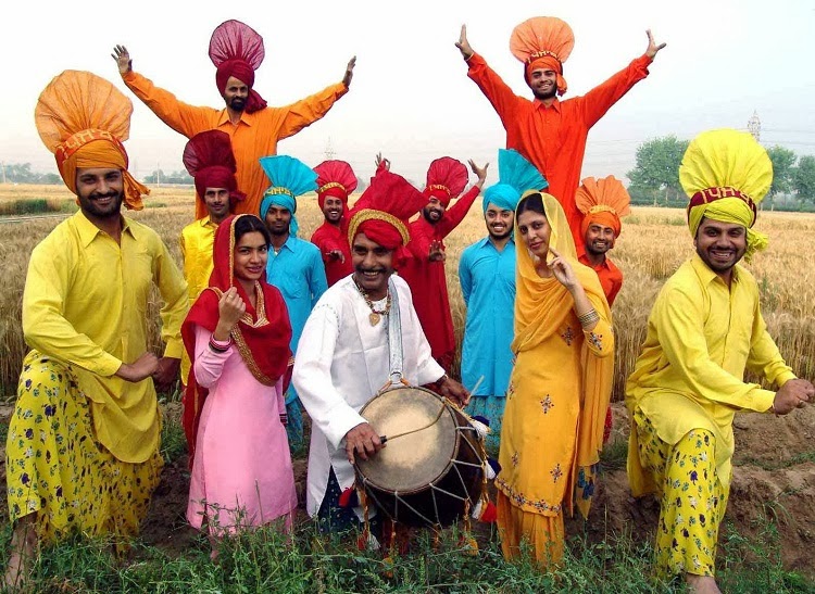 Traditional Bhangra Costumes for men and women in Punjab