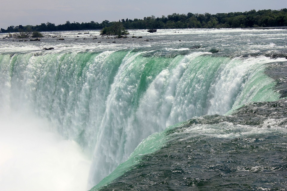 Flights from India to Montreal