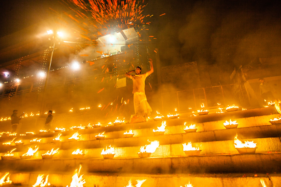 dev diwali in varanasi