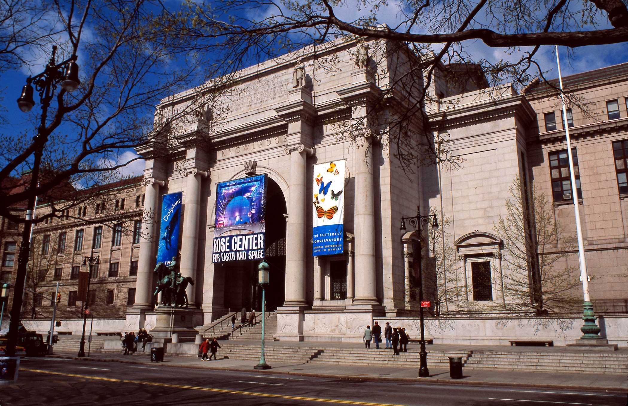 Explore Museum of Natural History