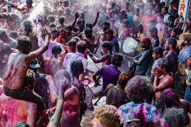 holi in hampi