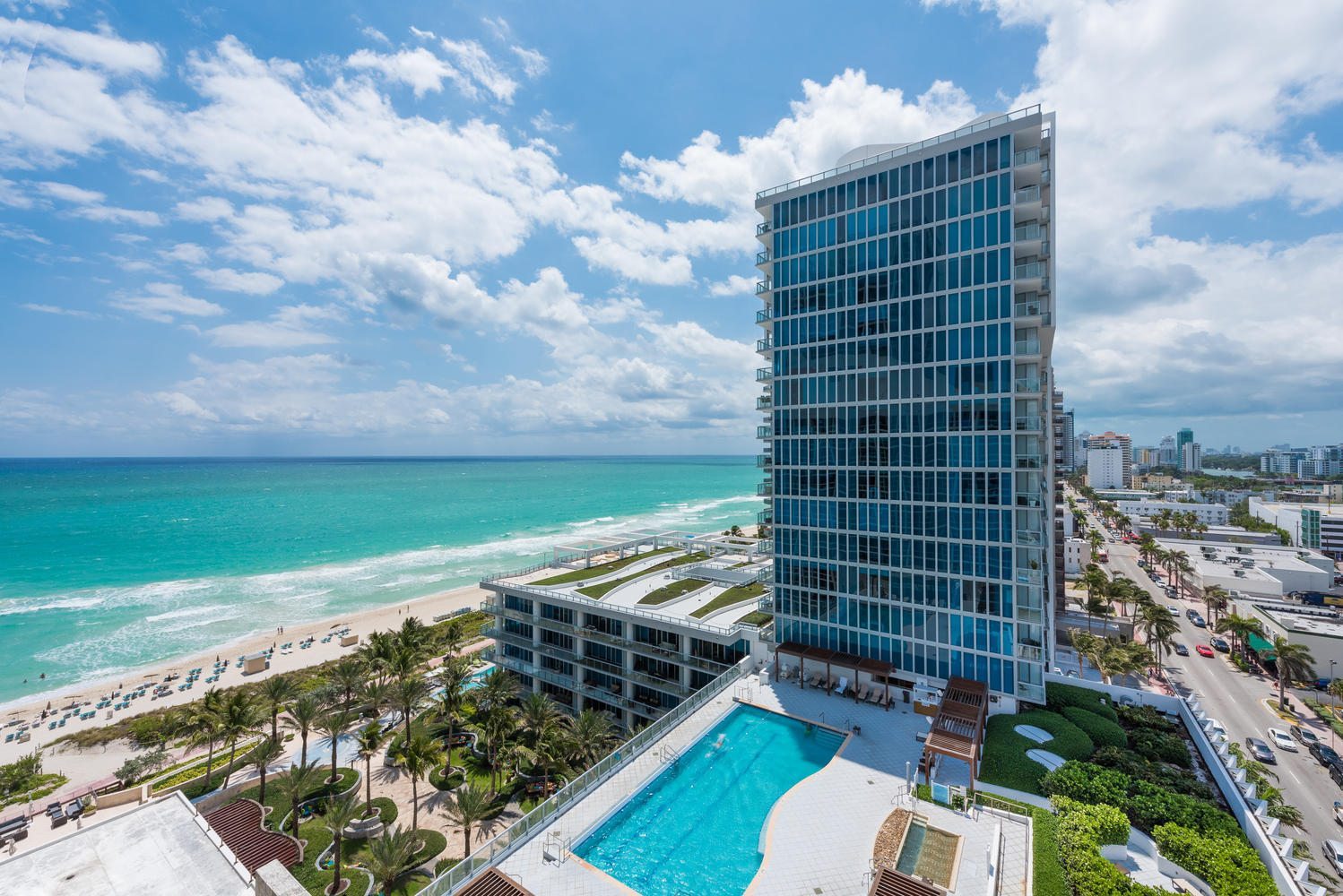 Carillon Miami Wellness Resort In Miami