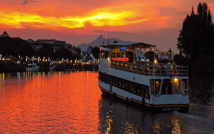 mandovi river cruise